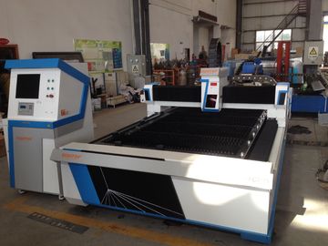 China máquina de corte de aço inoxidável do aço carbono de 20mm e do laser de 10mm com o laser da fibra do CNC fornecedor