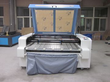 China Máquina de gravura do corte do laser do CO2 do cortador da tela do laser, poder 100W do laser fornecedor