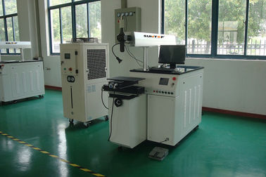 China Máquina de soldadura do laser do CNC do sensor refrigerar de água com soldadura da rotação fornecedor