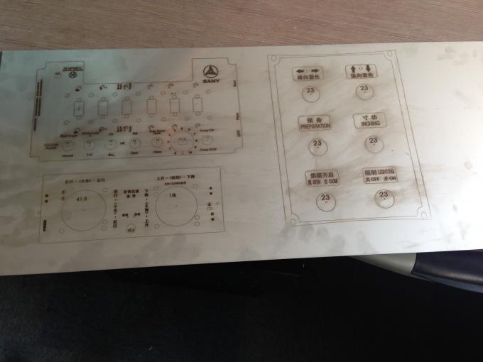 sistema padrão da marcação do laser da fibra da máquina de gravura do laser da fibra de 50W Europa